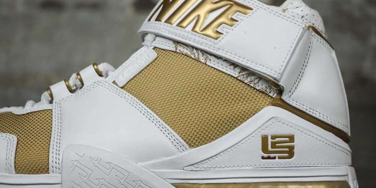 Nike LeBron 2 "Maccabi" Gold-Varsity Crimson DJ4892-100 Platinum PE The latest physical exposure!