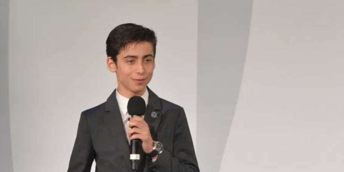 Aidan Gallagher Height: How Tall is the Umbrella Academy Star?