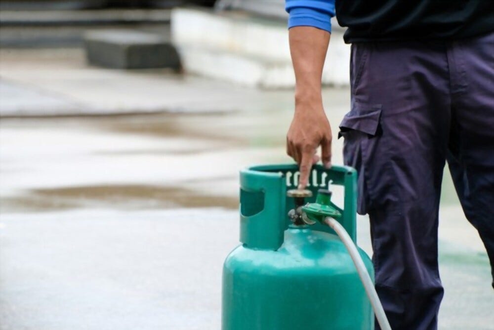 LPG Valves — Function and Importance in Gas Safety | by GasNtools | May, 2023 | Medium