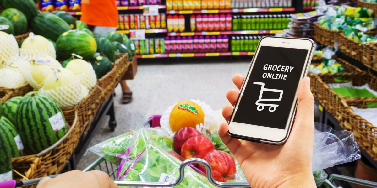 Unraveling the Future of Grocery Shopping: FMI's Forecast for 2032