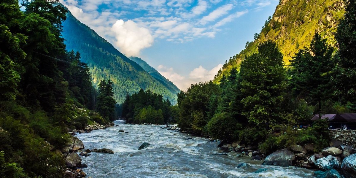 High Altitude Bliss: Kasol Kheerganga Trail Exploration