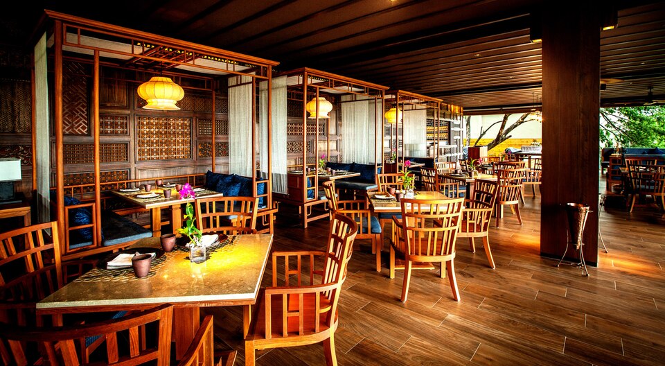 Streamlining Restaurant Operations with a Table Reservation and Waitlist App - OpenAI Blog