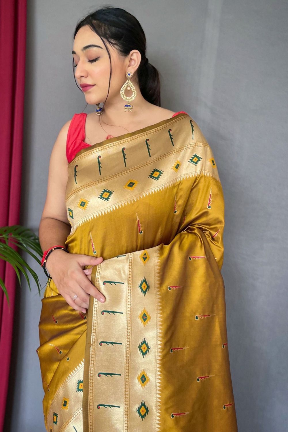 The Charm of Paithani Silk Sarees – Iraah.Store