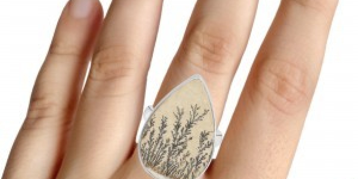 Artistic Expressions: Psilomelane Dendrite Jewelry that Celebrates Creativity