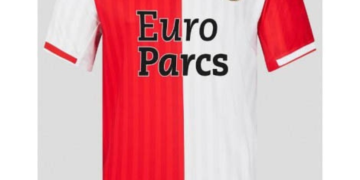 Feyenoord brengt thuisshirt seizoen 2023-2024 uit