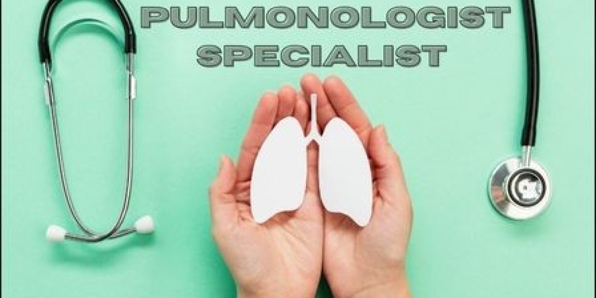 Expert Pulmonologist in Shalimar Bagh - Dr. Naveen Ensures Respiratory Wellness"