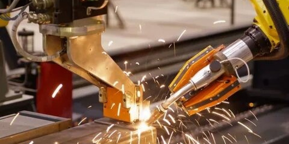 Steel Fabrication Companies: The Powerhouses Behind Solid Structures