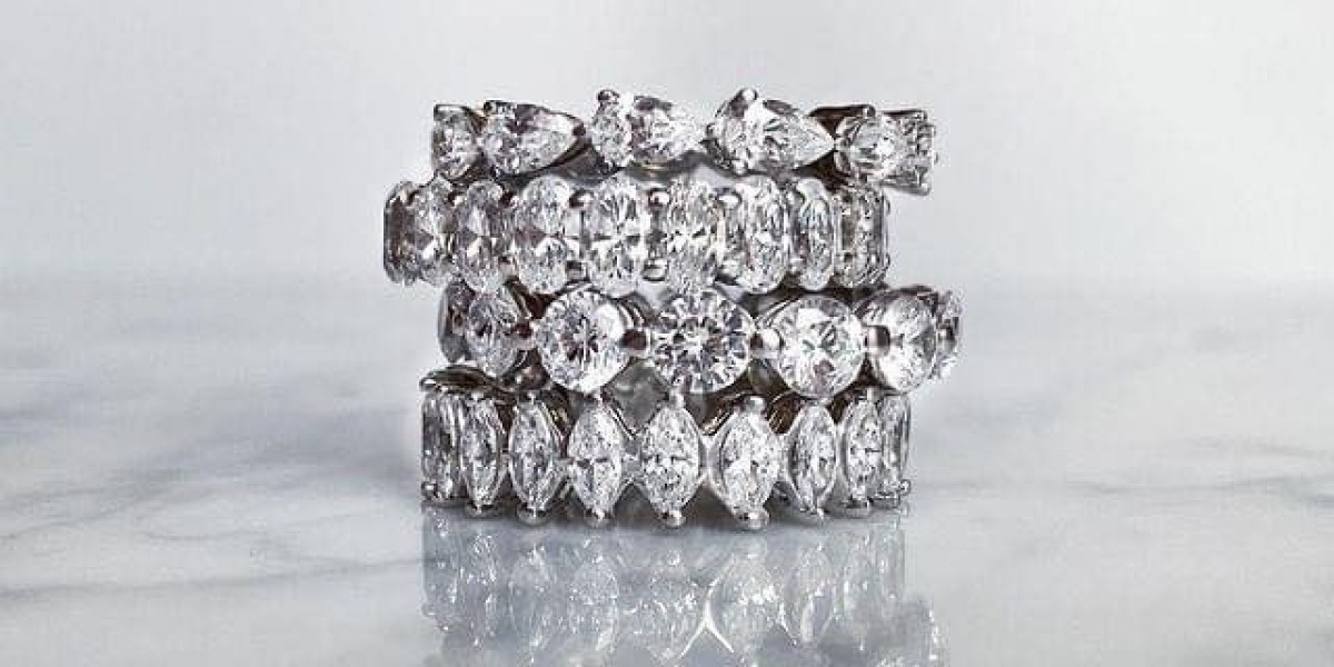 What Are The Key Factors to Consider When Selecting Diamond Stackable Rings for Different Occasions?