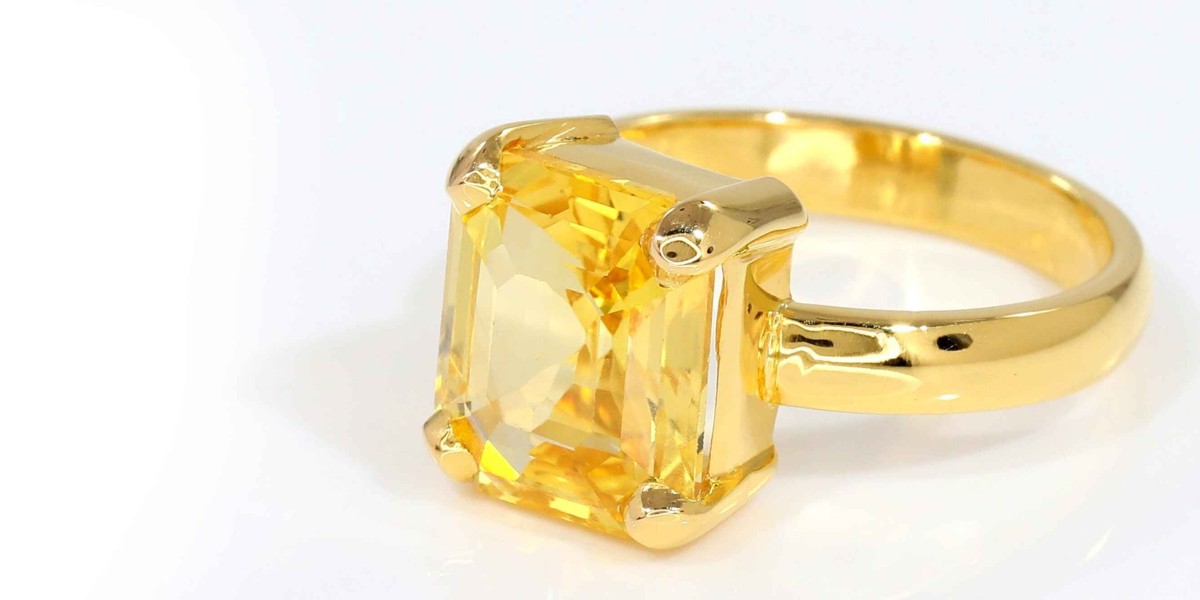 Which Metal is Best for Yellow Sapphire?