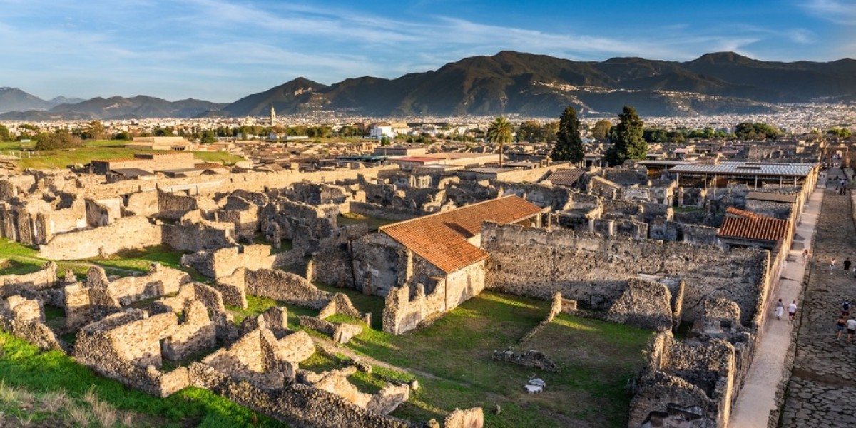 Exploring the Wonders of Pompeii