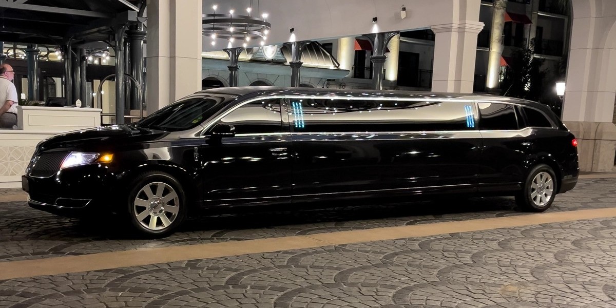 What to Expect from Your Limo Service from Orlando Airport to Disney