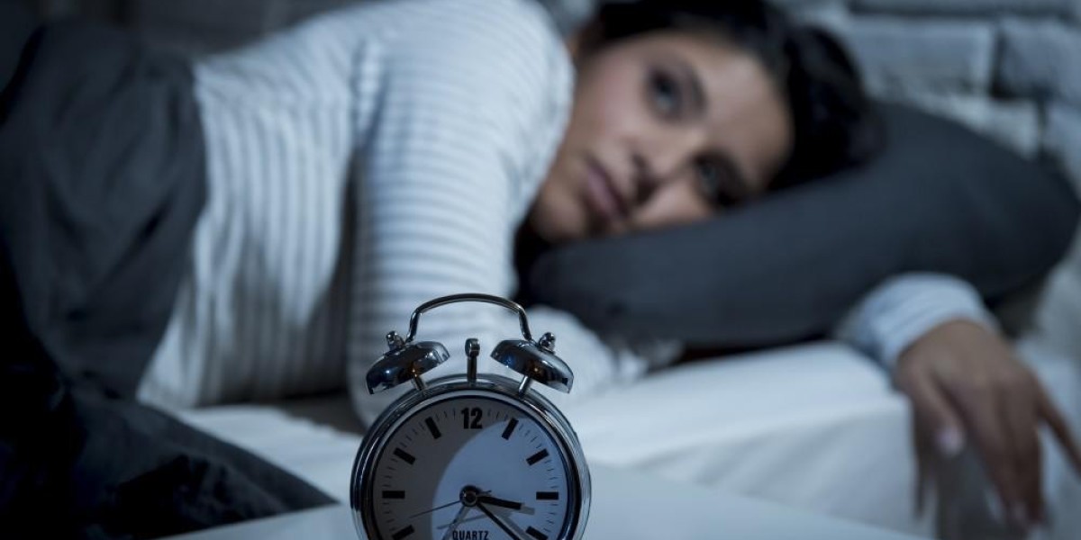 The Impact of Technology on Sleep: Breaking the Cycle of Insomnia