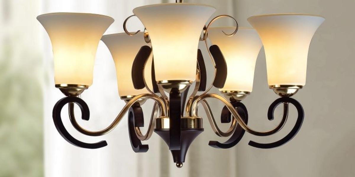 Modern vs. Traditional Ceiling Lights: Finding the Right Style for Your Home