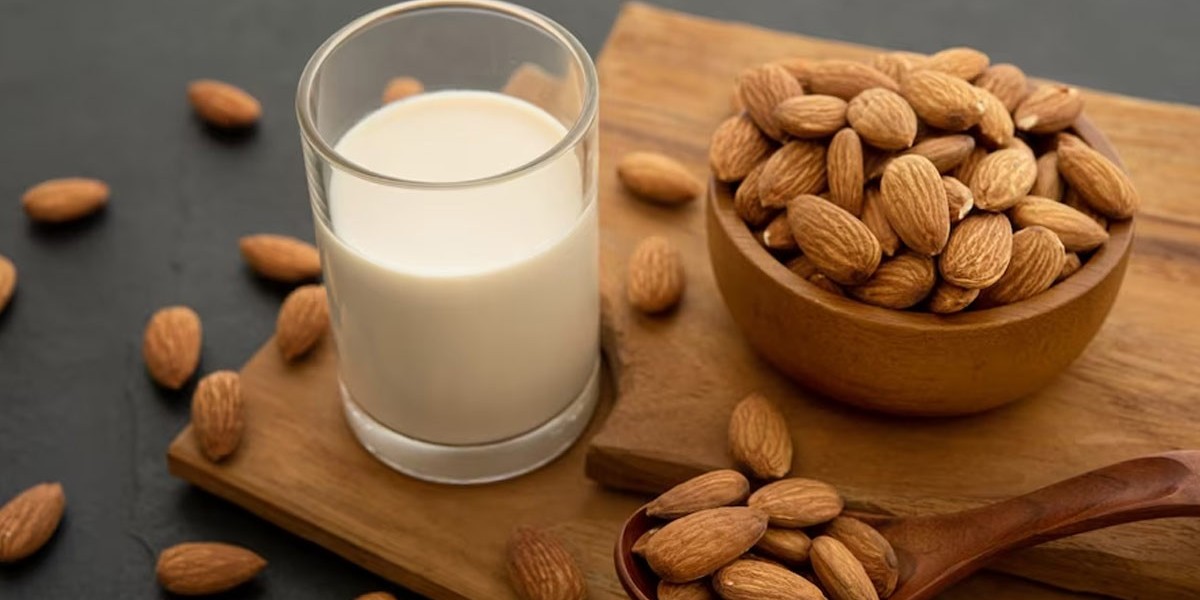 Almond Milk Market Insights: Health Trends, Product Diversification, and Market Challenges