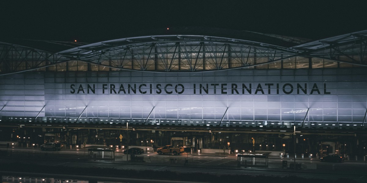 San Francisco Airport Limo Transfer: Luxury Transportation to and from SFO