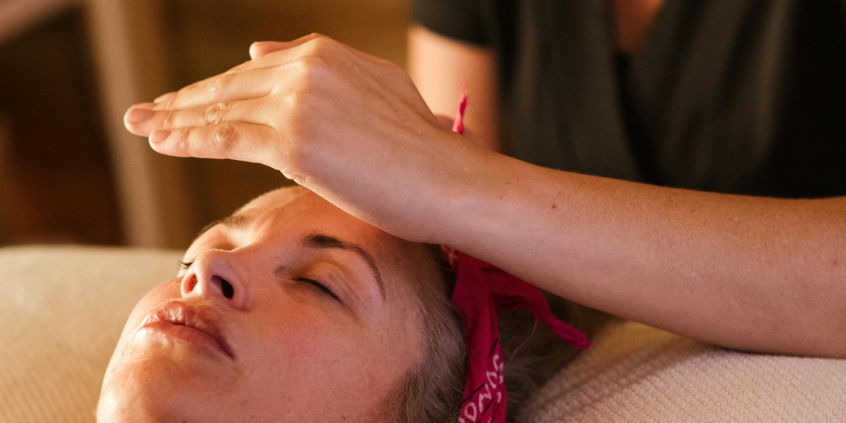 The Healing Power of Body Massage: Benefits, Techniques, and Tips