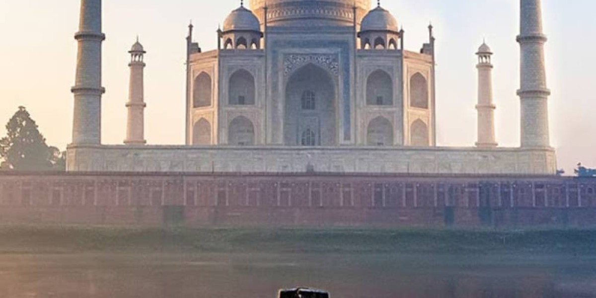 Explore Agra with the Perfect Tour Packages for Families