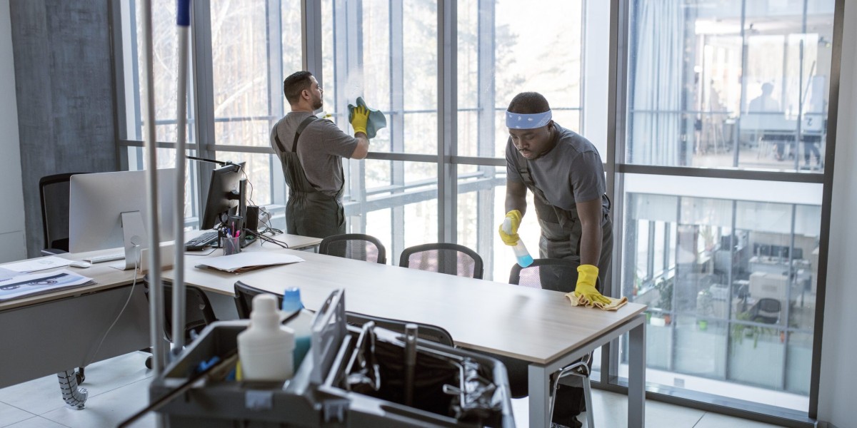 Office Cleaning Services in Liverpool: A Sparkling Workplace with Maid Right Cleaning Ltd