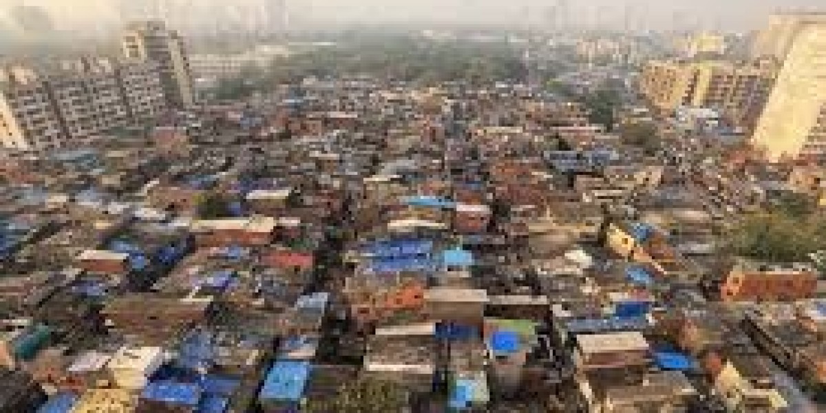 Why You Should Experience the Dharavi Slum Tour Mumbai: A Journey Through Resilience and Culture