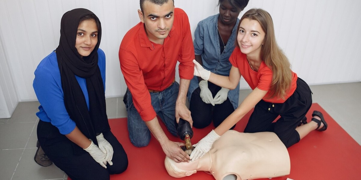 Why On Site CPR Training and First Aid Training Should Be a Priority