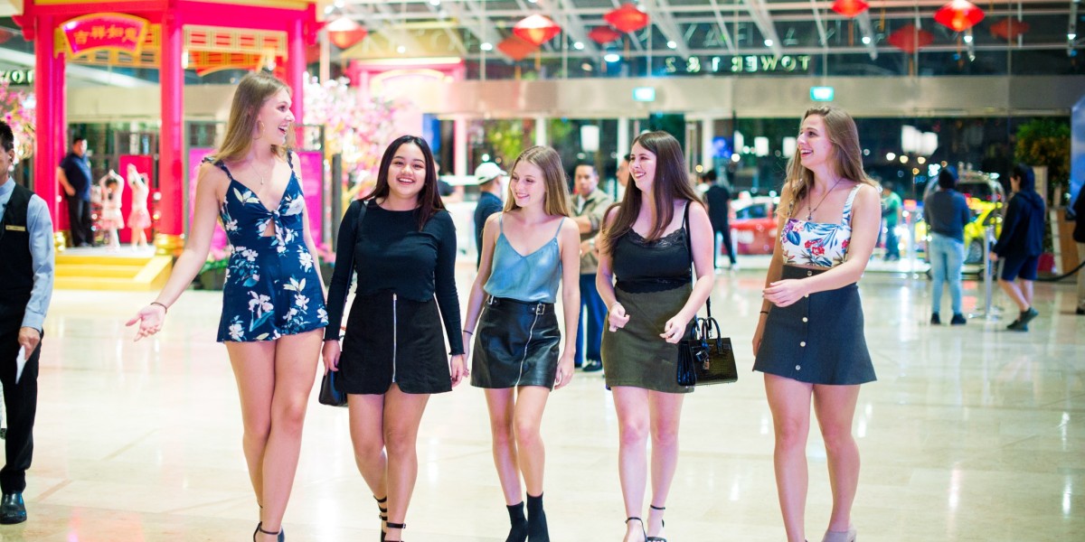 Why a Family Photoshoot in Singapore is the Perfect Way to Bond with Loved Ones