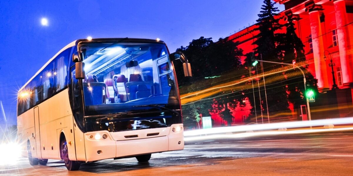 Charter Bus vs Public Transport: Which is Right for You in DC