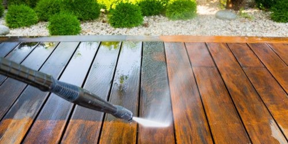 Best Wood Staining Contractors Near Me – Expert Protection & Beauty