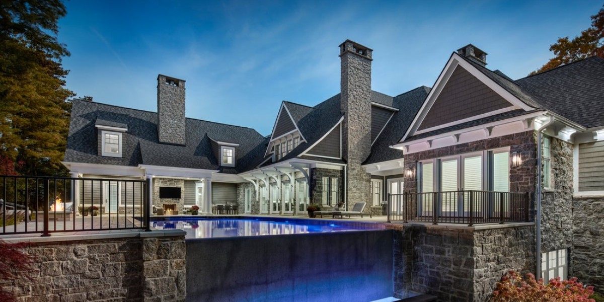 Luxury and Custom Homes in Bloomfield, Michigan