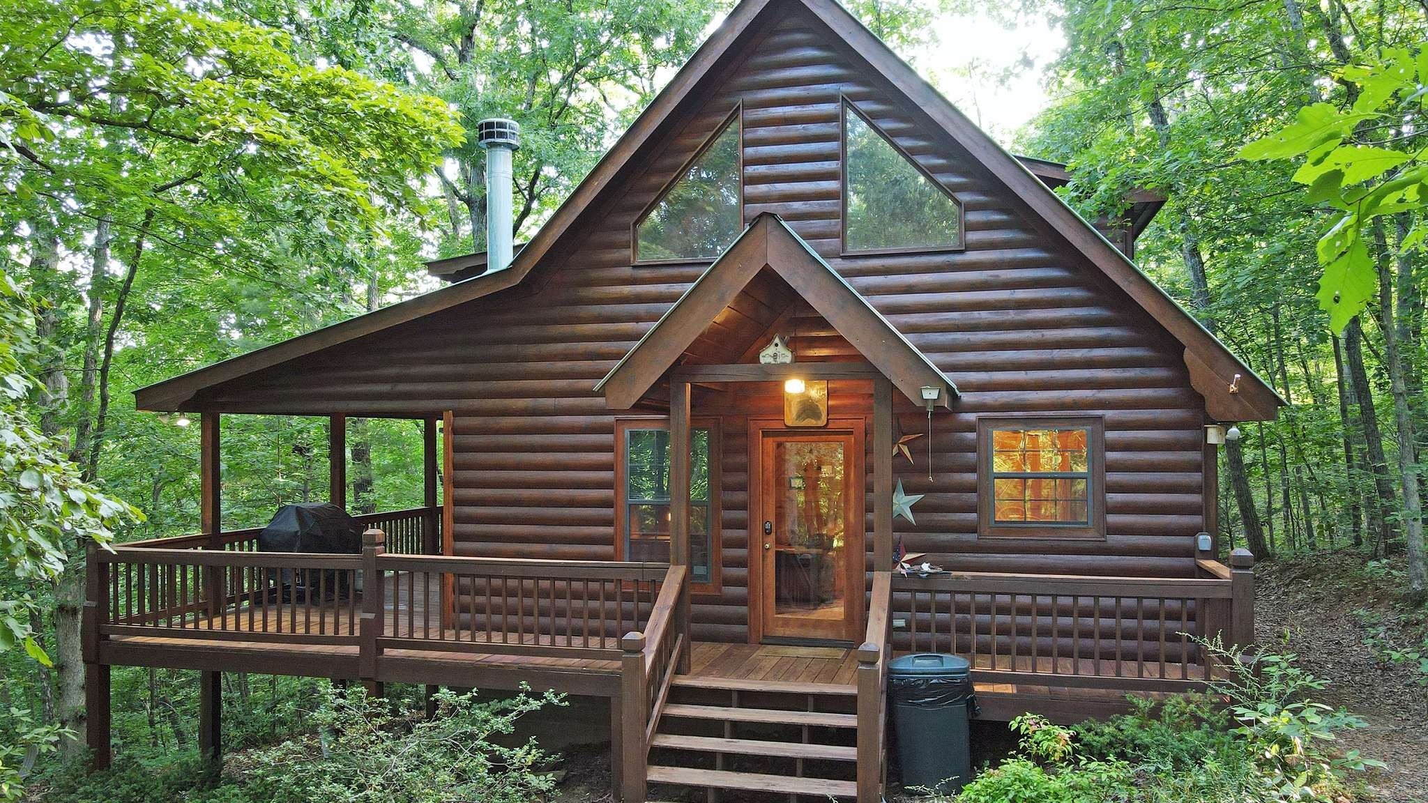 Whitewater Rafting Near Blue Ridge, GA & Cabins With Hot Tubs