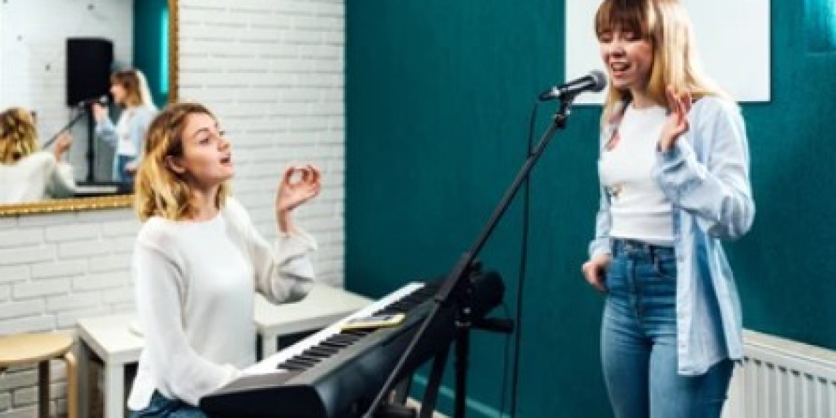 Unlock Your Vocal Potential with Voice Lessons in Los Angeles