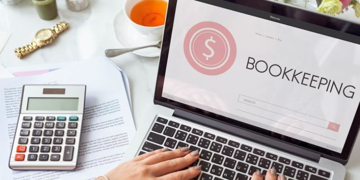 Self-Study vs. Online Bookkeeping Course: Which is Better?