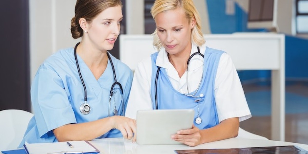 How a Healthcare Staffing Contract Manager Ensures Compliance