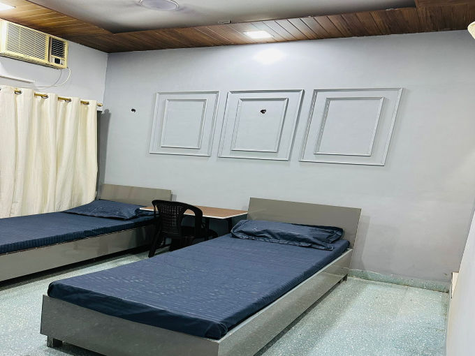 PG for boys in Delhi - NextHomez