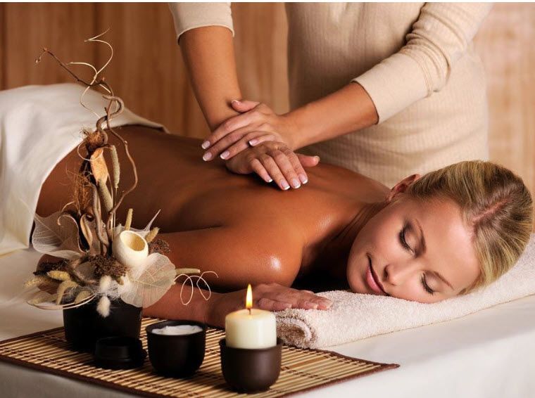 Expert Massage Therapy in Amherst, NY - Aesthetics by Mahreen