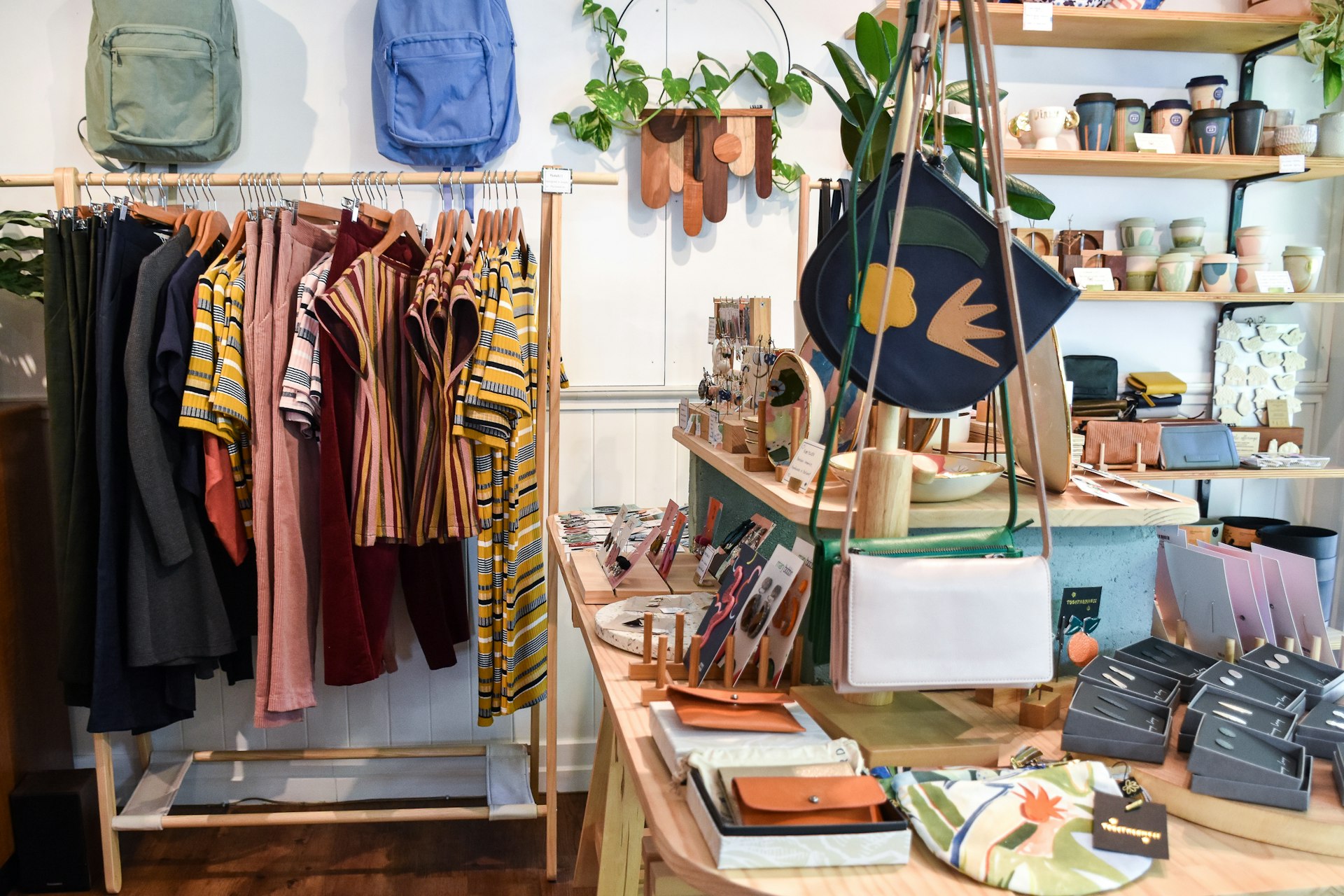 How to Start a Legit Online Boutique from Home