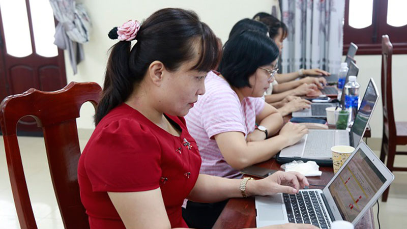 Hướng dẫn xếp lương khi nâng ngạch, chuyển ngạch công chức 2025