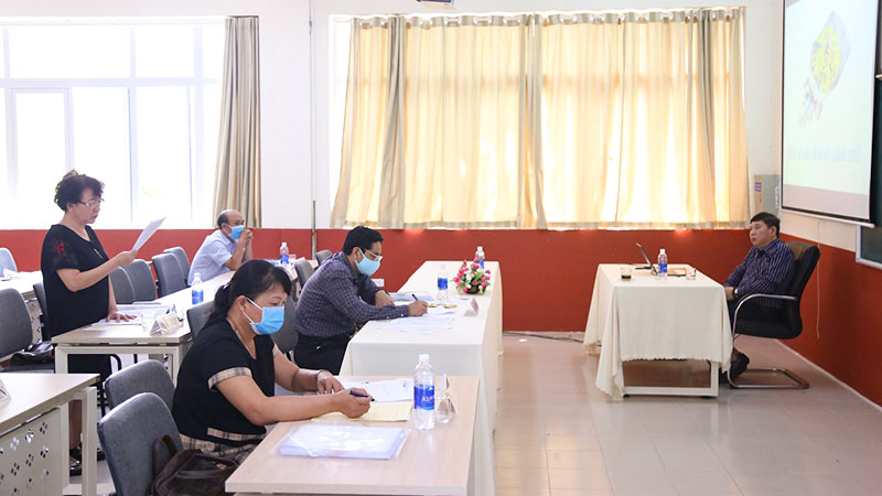 Quy định về tiêu chuẩn ngạch chuyên viên, công chức 2025