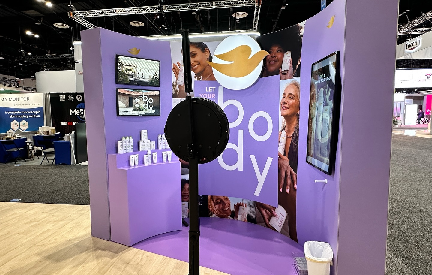 Growing demand for high-quality Exhibition Booth Designs | LogCla.com