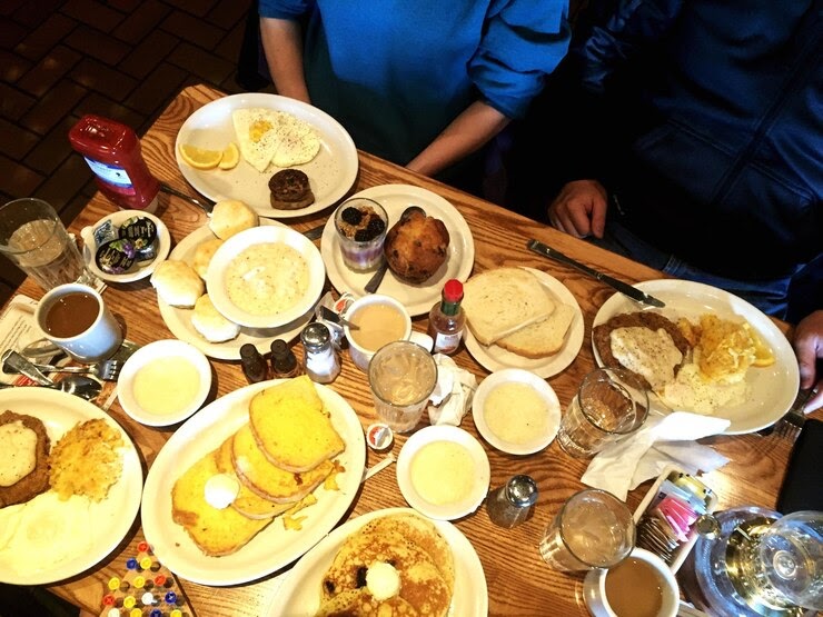 Why Sunday Brunch in Fort Myers Is a Must-Try Experience
