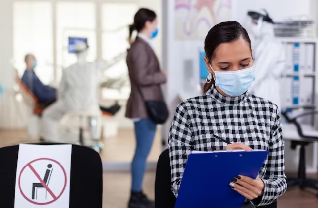 Typing Emirates ID Application - Sahara Center