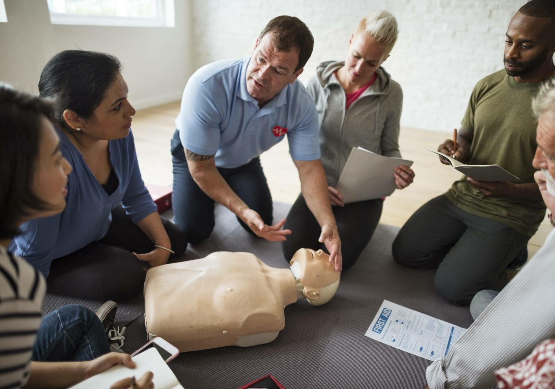 Essential Guide to First Aid Training and CPR Courses