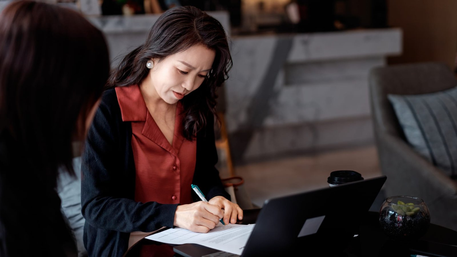 How financial advisors make money - FinzNest