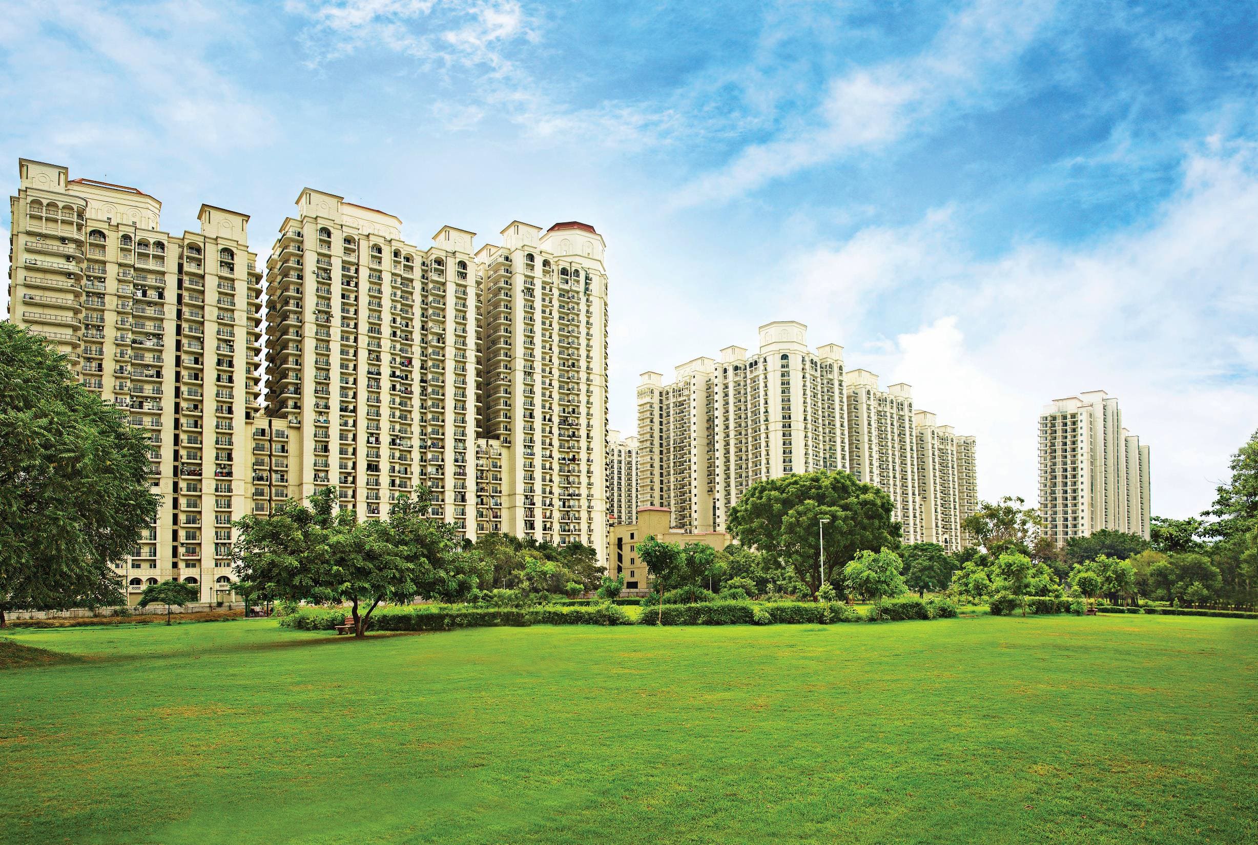DLF One Midtown, Moti Nagar - Luxury Residence in Delhi