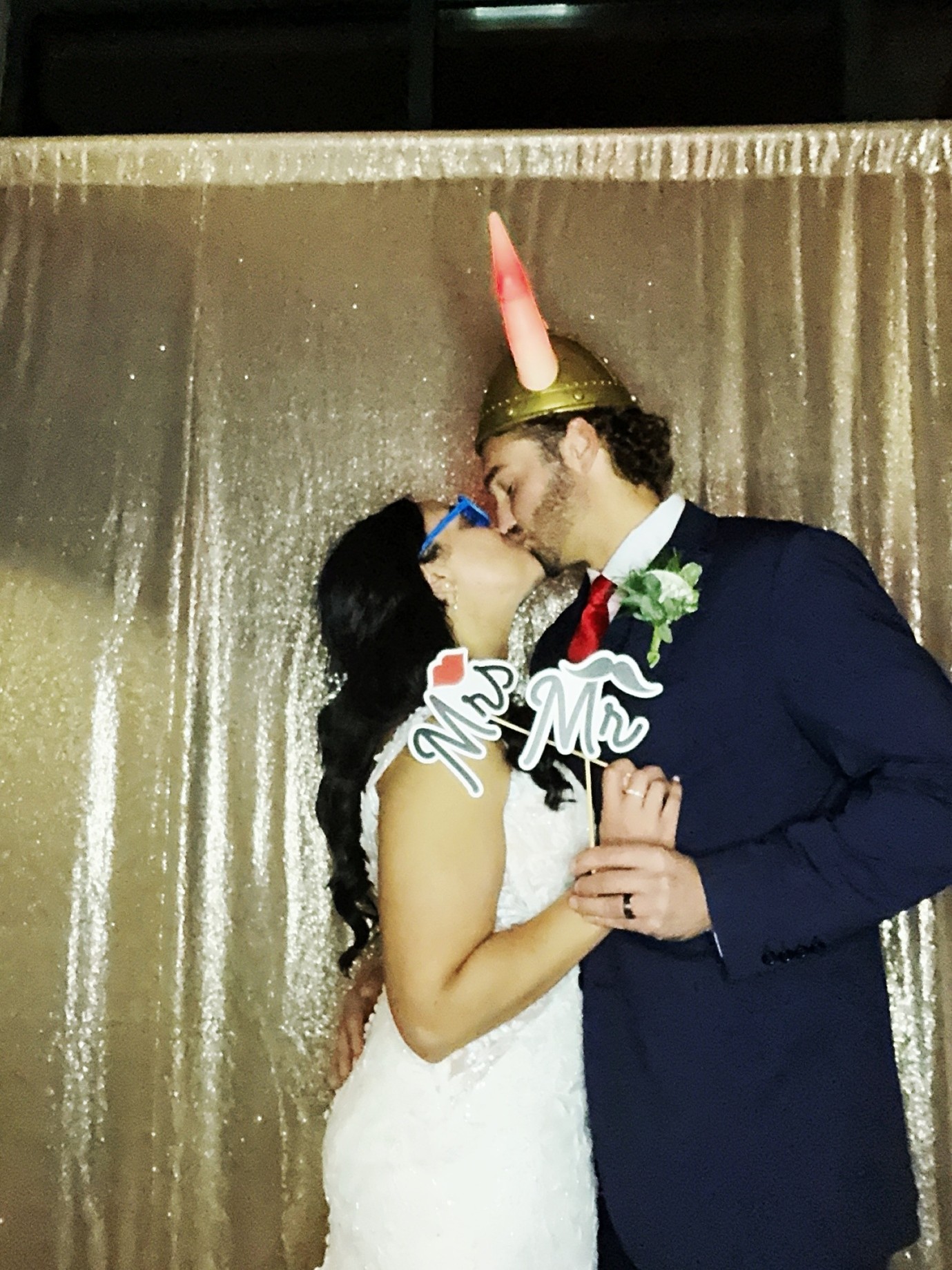 How a Photo Booth for Weddings Creates Keepsakes Guests Will Treasure Forever?