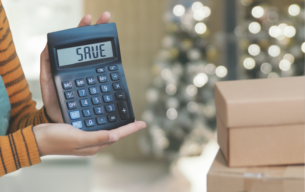 How to Save on Shipping Costs This Holiday Season