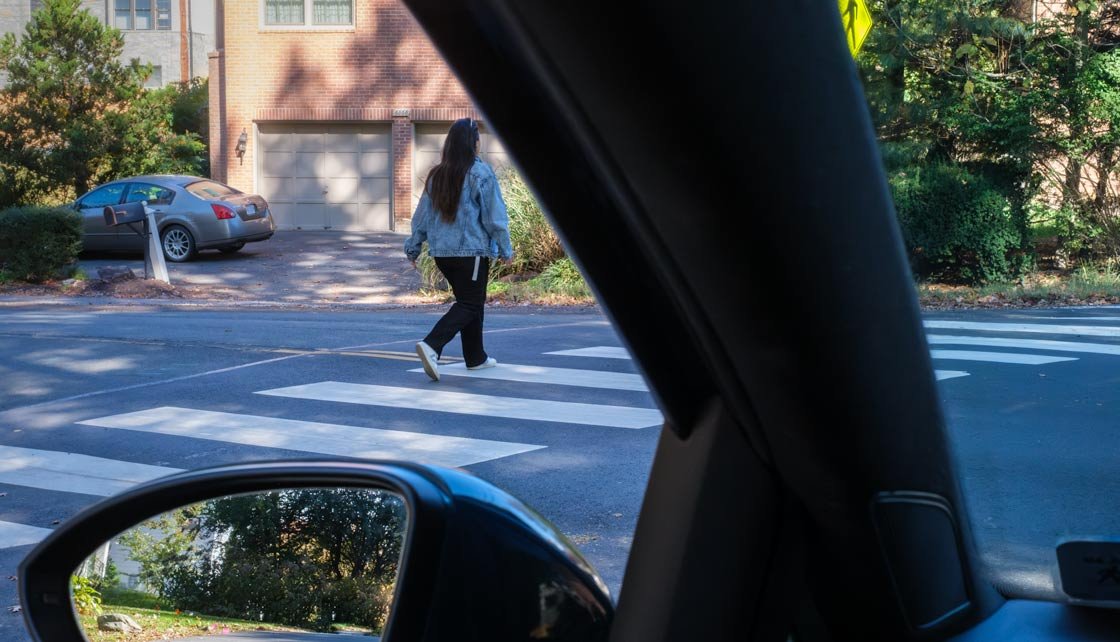 Vehicles with big blind zones spell danger to pedestrians during left turns - InsuraCareLife