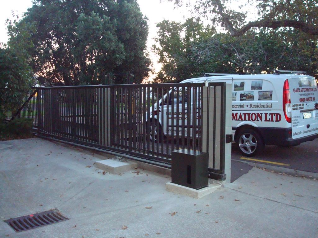 Complete Guide to Remote Control Gate Installation Auckland for Modern Homes