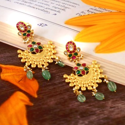 ER-112 - Jadau Kundan Earring with Emerald Profile Picture