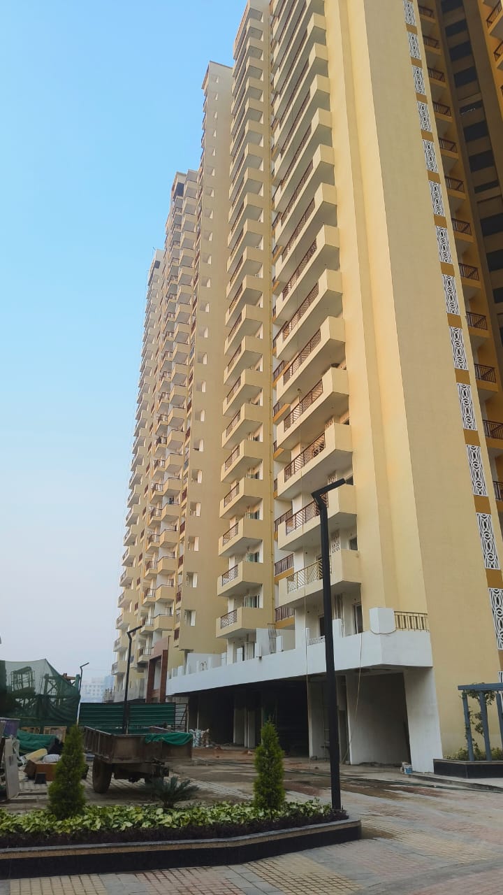 3BHK Ready to Move in Greater Noida Extension West | Nirala World