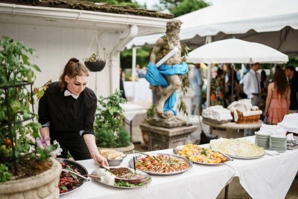 Outdoor Wedding Food Ideas for Summer in Maine (Seasonal Guide)
